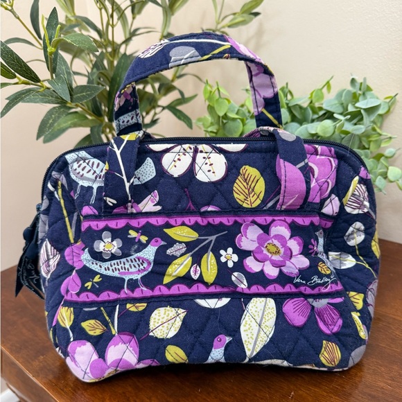 💥2/$15 Vera Bradley floral nightingale navy purple chartreuse wipeable lunchbag - Picture 4 of 10